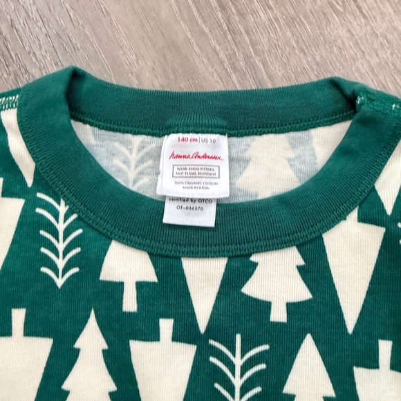 Hanna Andersson Forest Green and Cream Pajama Set - Picture 4 of 7